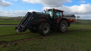 😍Un Valtra T162 à l'épandage d'engrais au GPS en Bretagne 💨