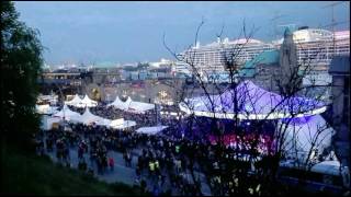 Hamburg harbor celebration AIDAprima entrance