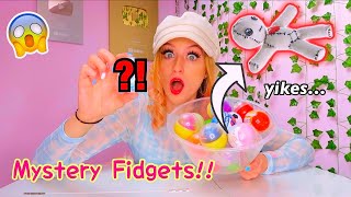 UNBOXING MYSTERY FIDGETS FROM VENDING MACHINES😱✨*YIKES* (I FOUND A VOODOO DOLL....😰)