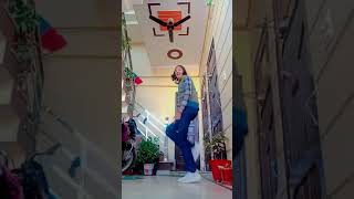 Kyun Tujhpe Mujhe Pyaar aaya hai dance cover by Avantika Chauhan 🥰❤️😘🥰😍😊😍#trending #dance #ytshorts