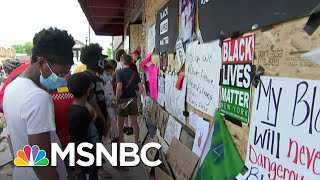 Family Lawyer Expects Other 3 Officers To Be Arrested Before Floyd's Funeral | MSNBC
