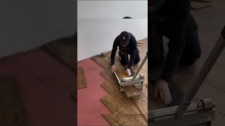 ✅Esta Máquina REVOLUCIONA la Instalación de Pisos Laminados!