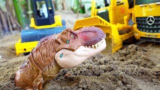 중장비 자동차 장난감 공룡놀이 포크레인 트럭놀이  Dinosaurs Attack Car Toy Excavator