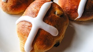 Make The Best Hot Cross Buns With This Easy Recipe