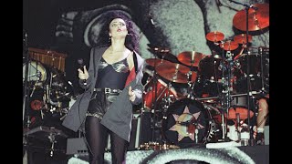 Siouxsie and the Banshees - Live, KROQ Acoustic Xmas, Universal Amphiteatre, CA, 21st December 1991