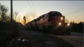 CP H88 passing by Cambridge with 2264 3063 \u0026 2322 November 23 2022