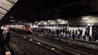 【115系湘南色】廃車回送　雨降る夜の下関駅発車