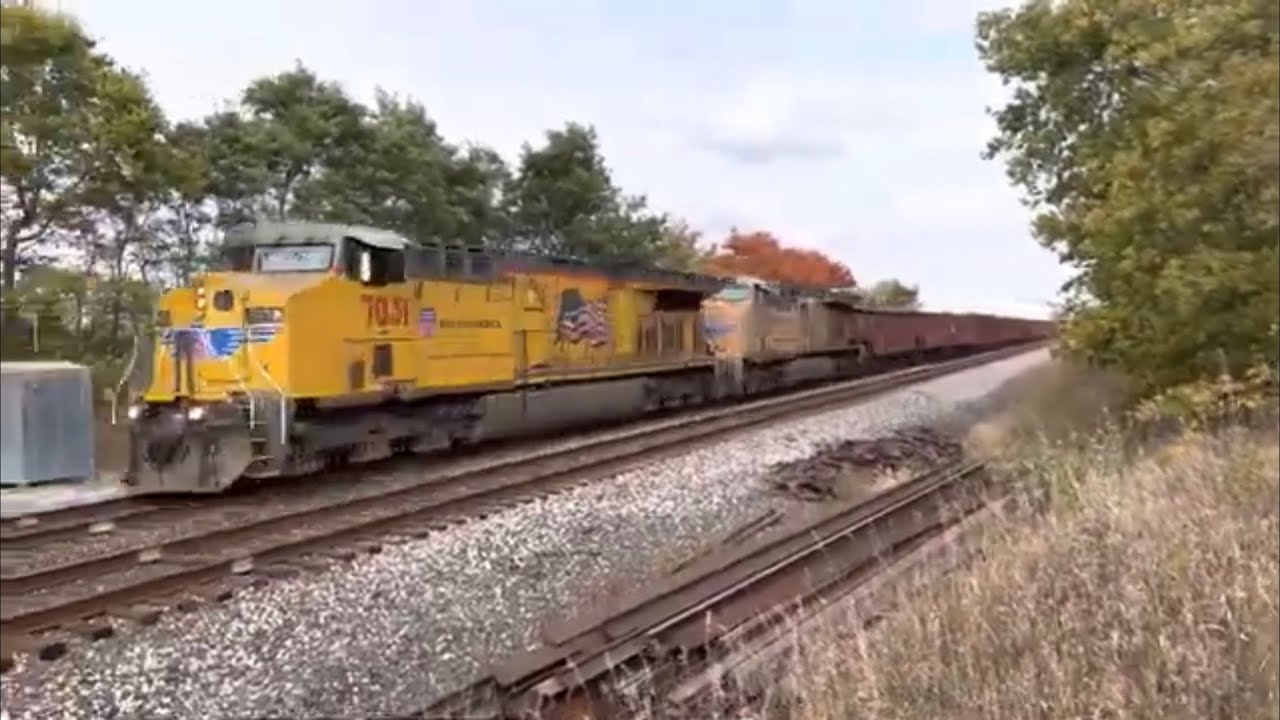 Herzog Rock Train. UP On CSX. - YouTube