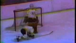 Bobby Hull's 600th NHL goal, 1972 vs Bruins, assisted by Dennis