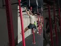 크로스핏 맨몸 풀업 반동 키핑 사용 crossfit no band pull up kipping