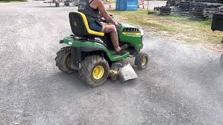 2122 - JOHN DEERE D140 RIDING LAWN TRACTOR W/ 48\