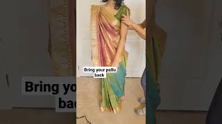 How to:wear a silk saree in Gujarati style with a perfect pleats.Cowl style pallu  #sareetips