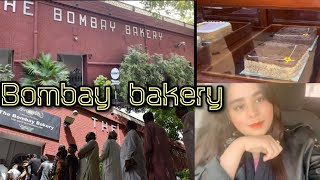 BOMBAY BAKERY KI KHANAI ♥️ || HYDERABAD KI MAJOOR BOMBAY BAKERY REVIEW || Suhana ki duniya