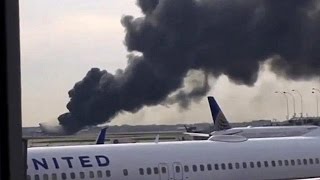 Dramatic scenes as plane engine catches fire in the US - world