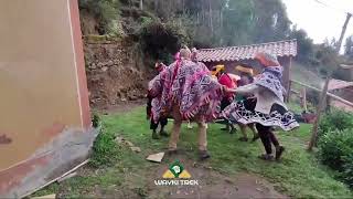 A great welcome into the Paru Paru Town! 🎶🤗 - Wayki Trek