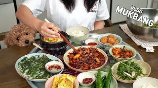 Cooking Mukbang Vlog :) Home-Cooked, Spicy Stir-fried Squid, Chive Pancakes, Juicy Dumplings.