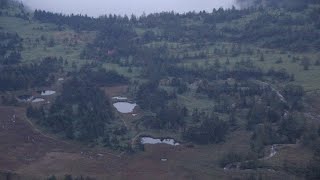 湯釜、湖、石碑、渋峠【日本国道最高地点・志賀高原、活火山】