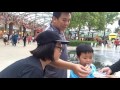 street magic show at singapore sentosa and marina bay sands 街头魔术 magician darren