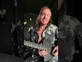 trev lukather breaks down his guitar solo the effect something wrong