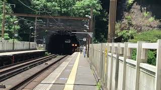 【保津峡駅】JR西日本　〜嵯峨野山陰線普通京都行き到着〜