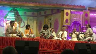 Bangalore V. Praveen accompanying Mandolin U Rajesh - srI mahAgaNapathim ravatumAam