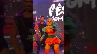 Joelma arrasa em performance