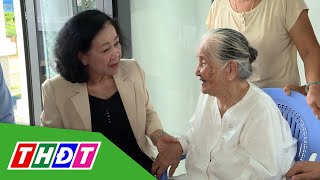 Bà Trương Thị Mai thăm tặng quà cho gia đình chính sách tỉnh Đồng Tháp | THDT