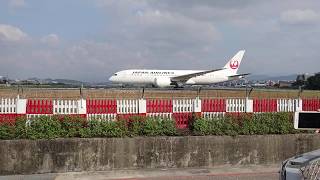 松山機場 飛機巷 日本航空 JAPAN AIRLINES 波音787-8 BOEING 787-8 起飛 TAKEOFF