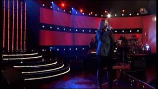 Py Bäckman - Julen Är På Väg (Live Bingolotto 2009)