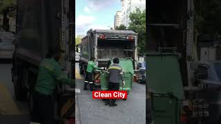 Cleaning #shorts #youtubeshorts #singapore #cleancity #cleaning #clean #green #cleaningservice