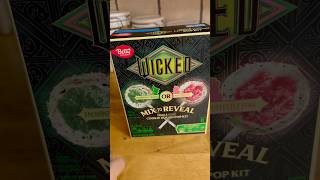 Mix to Reveal Wicked Cake Pops! #wicked #cakepops #asmr