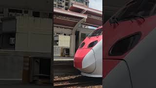 162次TEMU2000普悠瑪自強號楊梅車站通過#taiwan #台鐵 #台鐵列車 #train #楊梅車站 #temu2000  #通過 #普悠瑪自強號