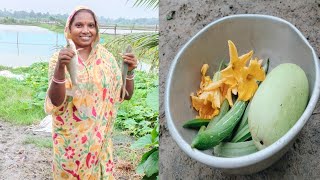 বর্ষায় মাটির রাস্তা এতটাই কাদা হয়ে যায় যে নিজেদের চলতে অসুবিধা হয়।