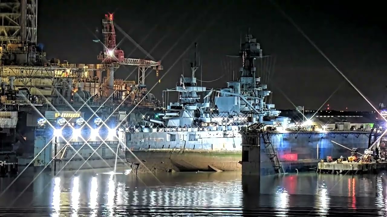 USS Texas - Dry Docking Time Lapse - YouTube