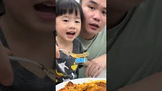 👶2yr old bro tries very spicy noodles🌶️🍜🔥