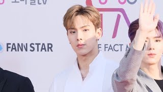 190424 몬스타엑스 셔누 레드카펫 MONSTA X SHOWNU Red Carpet 4K 직캠 @ 더팩트 뮤직 어워즈 by Spinel