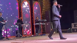 kajra mohabbat wala song live show 💯 singing performance by agra the rock band , singer lokesh singh