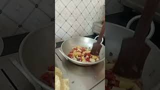 ഉള്ളി കിഴങ്ങ് വരട്ടിയത്#food #cooking #recipe 😋😋plis🙏🏻 സസ്ക്രൈബ് സപ്പോട്ട്🥰🤍