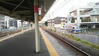 E231系 土呂駅通過