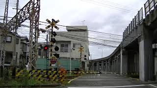 00417　和歌山国道高架下の南海和歌山市駅の近くの北側の踏切　ＪＲ紀勢本線の踏切