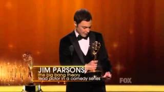 Jim Parsons gana Emmy Award en 2011
