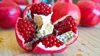 Easiest Way to Cut Open Pomegranate in 2 MIN