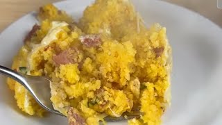 Du couscous assaisonné et prêt à sortir de la poêle à couscous !