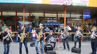 United Brass Band - Danza Kuduro/Eye of the Tiger