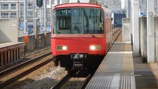 名鉄常滑線　柴田駅1番ホームに6800系普通列車が到着　2番ホームに6500系普通が到着