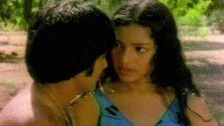 Couple gets romantic - Anadi Khiladi, Scene 4/16