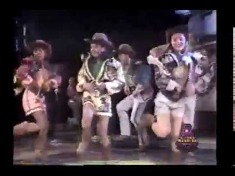 Ponganse Botas Quitense Tenis La Onda Vaselina Shazam