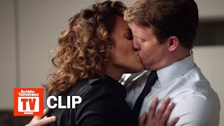 Shades of Blue (2015) - Harlee & Agent Stahl Kiss Scene (S1E10) | Rotten Tomatoes TV