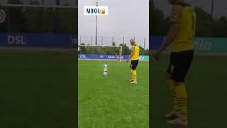 شاهد دقة تصويب هالاند الخرافية haaland skill  during Dortmund training halland amazing shooting