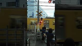 西武新宿線踏切　田無駅西武柳沢駅側